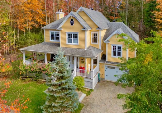 Two or more stories for sale - 149 Rue Jackson Heights, Magog, J0B2C0