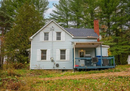 Maison à étages à vendre - 176 Route 216, Sherbrooke, J0B3G0