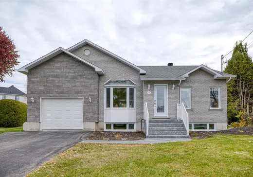 Bungalow à vendre - 9 Rue Martel, Kingsey Falls, J0A1B0