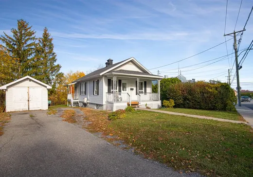 Bungalow for sale - 650 Rue St-Pierre O., Saint-Hyacinthe, J2T1N8