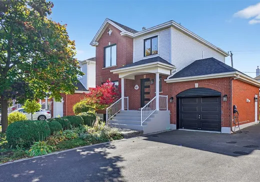 Maison à étages à vendre - 3693 Rue Asselin, Longueuil, J4M2Y1