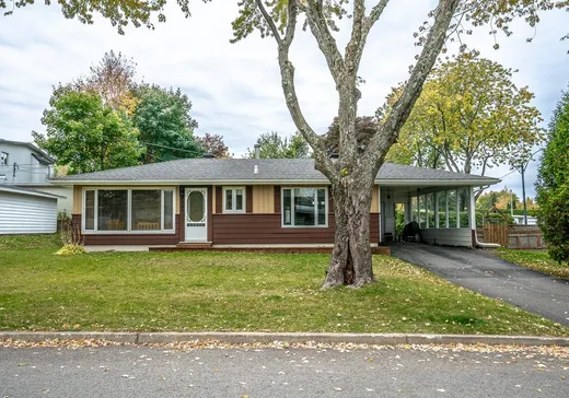 Bungalow for sale - 9385 Av. Lucien-Paquet, Charlesbourg, G1G4J2