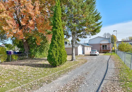 Maison à vendre - 400 Rue De Montcalm, Berthierville, J0K 1A0