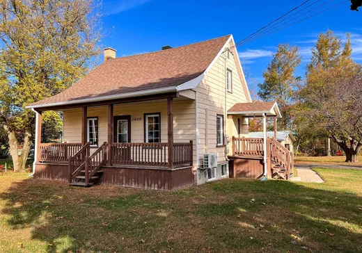 Un étage et demi à vendre - 1400 Boul. Jutras O., Victoriaville, G6P7E7