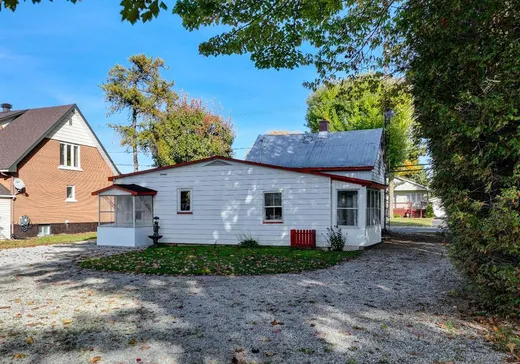 Maison à vendre - 851 Rue Cushing, Acton Vale, J0H 1A0