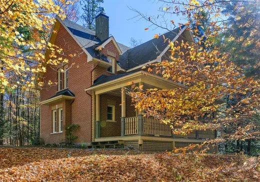 Two or more stories for sale - 39 Rue des Tourterelles, Cantley, J8V3W6
