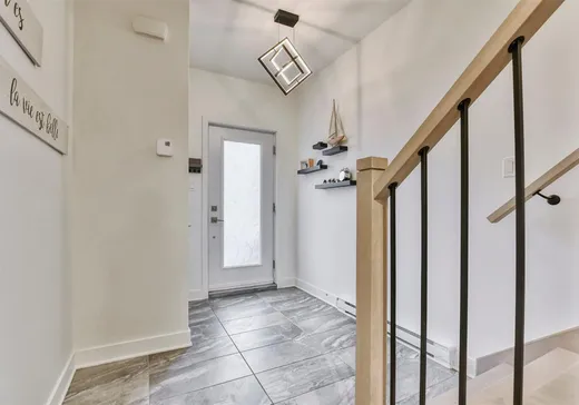 Maison à vendre - 341 Rue du Merlot, Sainte-Marthe-sur-le-Lac, J0N 1P0