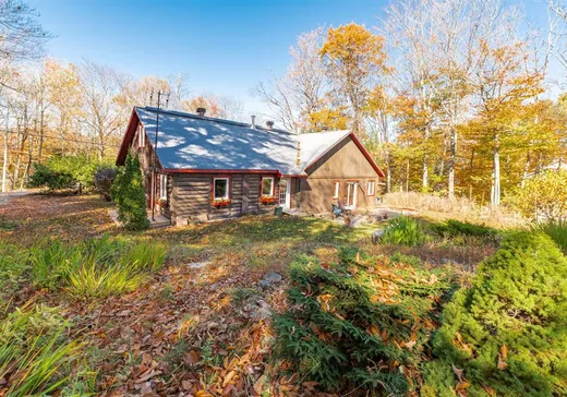 House for sale - 103 Ch. du Lac-Hughes, Saint-Sauveur, J0R 1A0