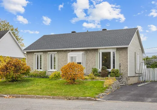 Bungalow à vendre - 693 Av. Descarreaux, Vanier, G1M3H3