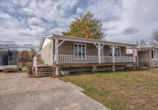 Maison à étages à vendre - 368 Rue Poirier, Val-d'Or, J9P5C1
