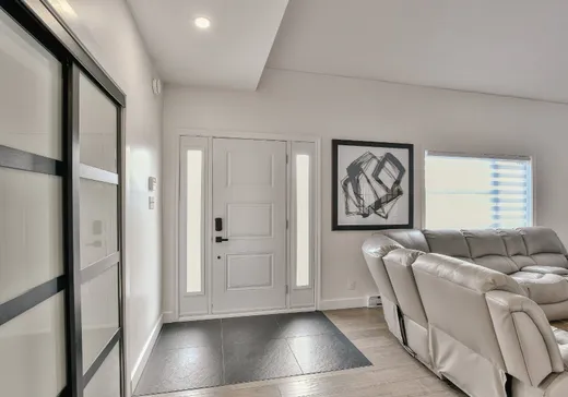 Maison à vendre - 275 Boul. Léveillé, Saint-Eustache, J7R 6H6