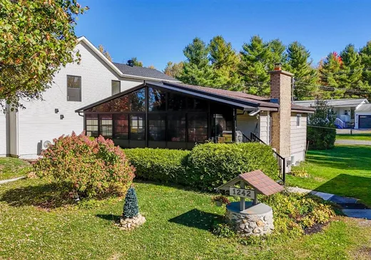 Bungalow à vendre - 1242 Rue des Tourterelles, Magog, J1X3W2