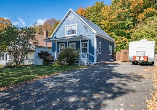 Un étage et demi à vendre - 5 Rue Maple Grove, Danville, J0A1A0