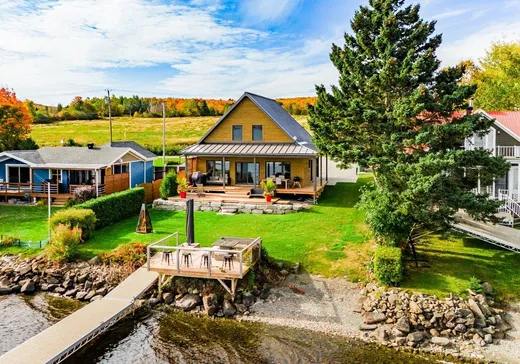 1 1/2 Storey for sale - 5871 Route 263, Disraeli, G0M1H1