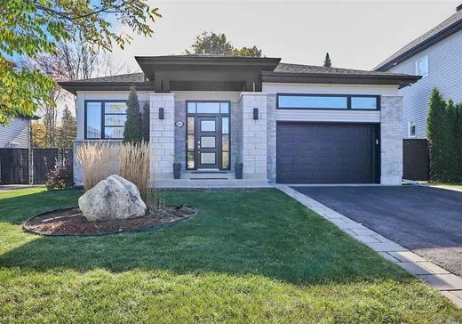 Bungalow for sale - 2023 Rue de l'Estran, Bellefeuille, J5L0G5