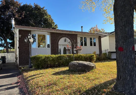 Maison à vendre - 1743 Rue de Sienne, Laval (Chomedey), H7M 3K9
