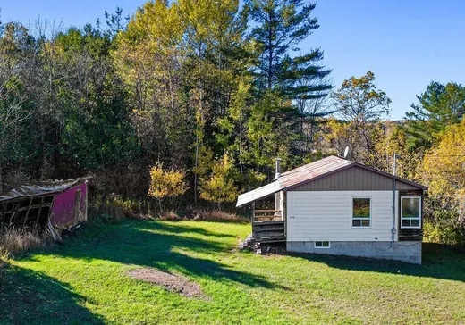 Fermette à vendre - 390 Ch. de la Rivière-Gatineau, Gracefield, J0X 1W0