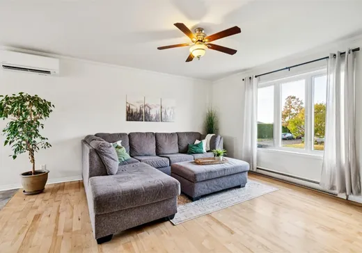 Maison à vendre - 582 Rue Adam, St-Dominique, J0H 1L0