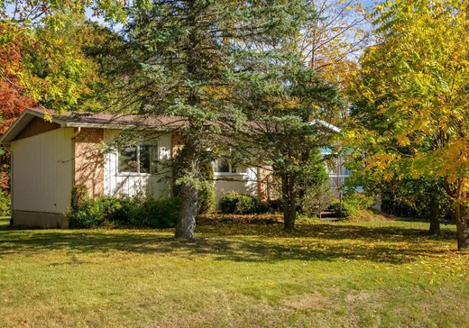 Maison à vendre - 2570 Rue Gamma, Lennoxville, J1M 2H5