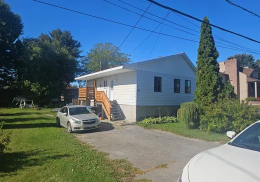 Bungalow à vendre - 108 38e Avenue, Sainte-Marthe-sur-le-Lac, J0N1P0