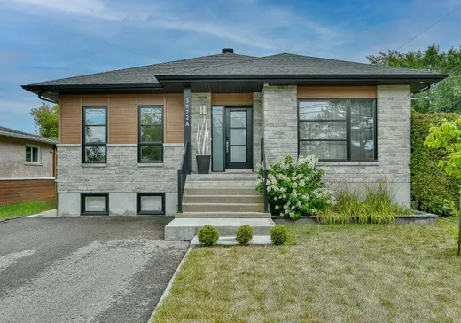 Two or more stories for sale - 3072A Rue Louise, Sainte-Marthe-sur-le-Lac, J0N1P0