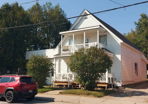 Maison à étages à vendre - 509-513 Rue de Carillon, Mont-Laurier, J9L1P8