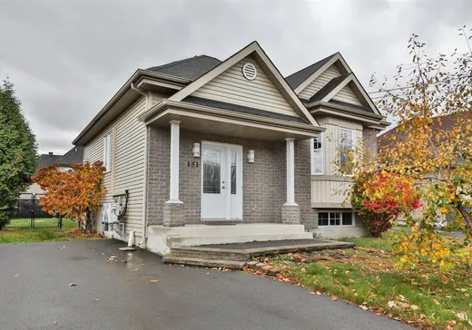 Bungalow à vendre - 151 Rue des Bois, Sainte-Sophie, J5J0E2