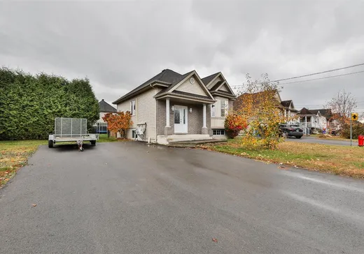Maison à vendre - 151 Rue des Bois, Sainte-Sophie, J5J 0E2