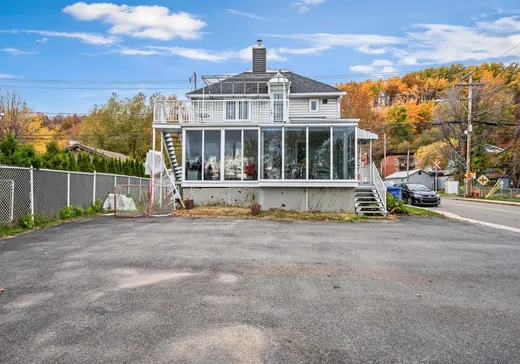 Maison à étages à vendre - 9501 Boul. Ste-Anne, Sainte-Anne-de-Beaupré, G0A3C0