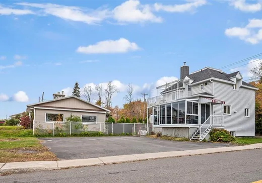 Maison à vendre - 9501 Boul. Ste-Anne, Sainte-Anne-de-Beaupré, G0A 3C0