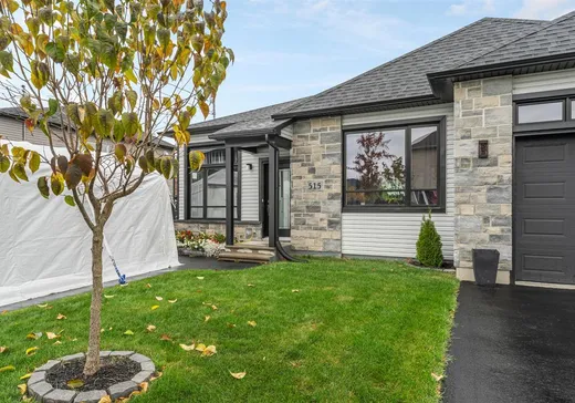 Maison à vendre - 515 Rue Houde, Rock Forest-Saint-Élie-Deauville, J1N 1C9