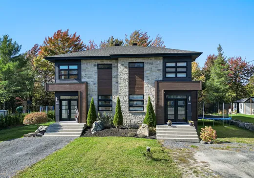 Maison à étages à vendre - 204 Rue du Domaine, Granby, J0E2A0