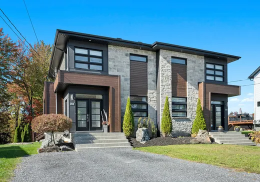 Maison à vendre - 204 Rue du Domaine, Granby, J0E 2A0