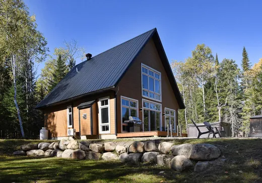 Maison à étages à vendre - 851 Ch. du Lac-à-la-Truite, Saint-Michel-des-Saints, J0K3B0
