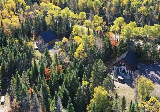 Maison à vendre - 851 Ch. du Lac-à-la-Truite, Saint-Michel-des-Saints, J0K 3B0