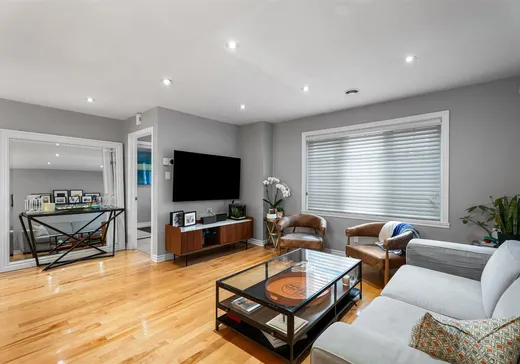 Maison à vendre - 4288 Av. Ernest-Hemingway, Montréal (Saint-Laurent), H4R 3N6