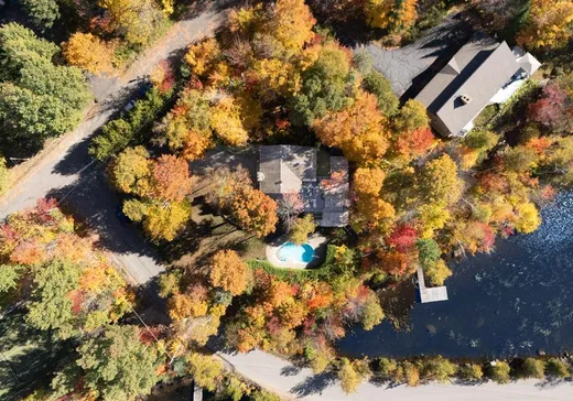 Maison à vendre - 10 Av. de Chantilly, Ste-Marguerite-Esterel, J0T 1E0