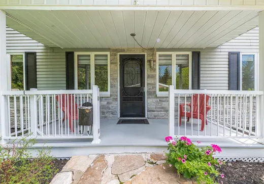 Maison à vendre - 15 Rue Ekers, Sainte-Agathe-des-Monts, J8C 1Y5