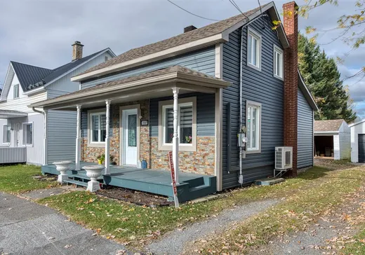 Maison à vendre - 199 Rue St-Joseph E., Thetford Mines, G0N 1E0