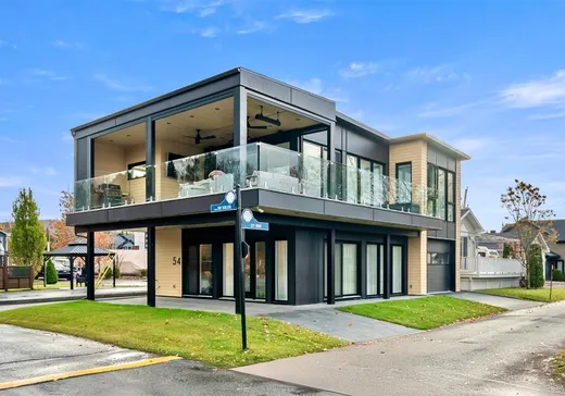 Two or more stories for sale - 54 Av. du Soleil, Lac-Saint-Joseph, G3N0B7