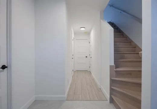 Maison à vendre - 123 Rue De Coubertin, St-Ferreol-les-Neiges, G0A 3R0