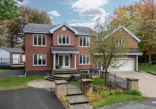 Maison à étages à vendre - 375 Rue Benoit, Drummondville, J2A2G9