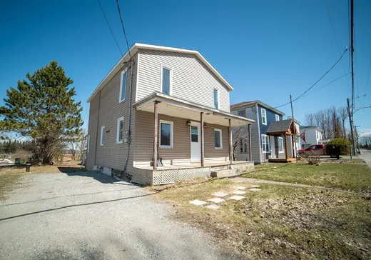 Maison à étages à vendre - 628 1er Rang O., Sainte-Christine, J0H1H0