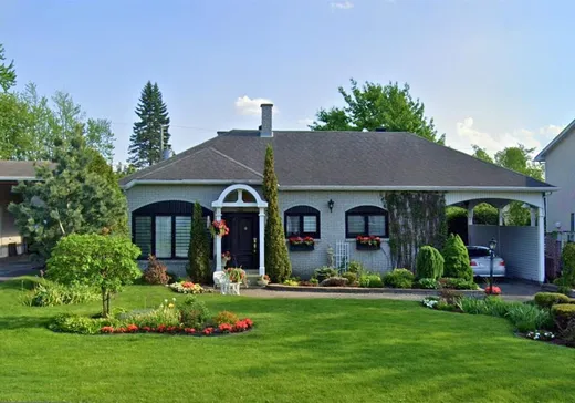 Bungalow à vendre - 876 Rue des Jardins-Fleuris, Sherbrooke, J1E1J5