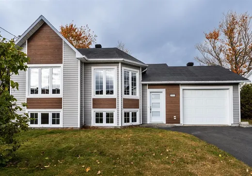 Bungalow à vendre - 355 Rue Sébastien, St-Charles-De-Drummond, J1Z1J5