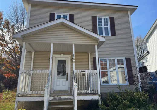 Maison à étages à vendre - 380 Rue St-Joseph, Brownsburg-Chatham, J8G2W7