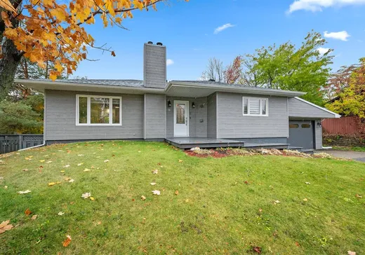 Maison à vendre - 31 Rue Charles-Bernier, Ville de Québec, G1E 5M1