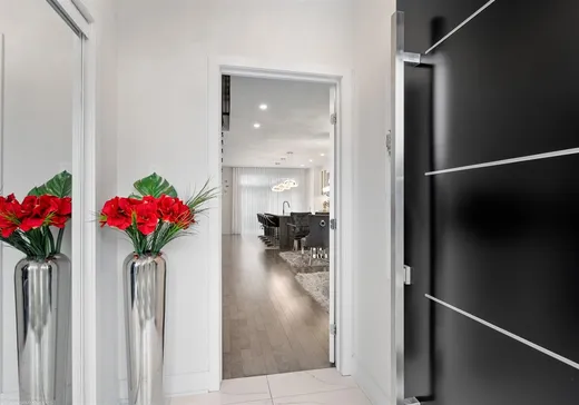 Maison à vendre - 4943 Rue Théodore-Chabotte, Laval (Chomedey), H7T 3A7