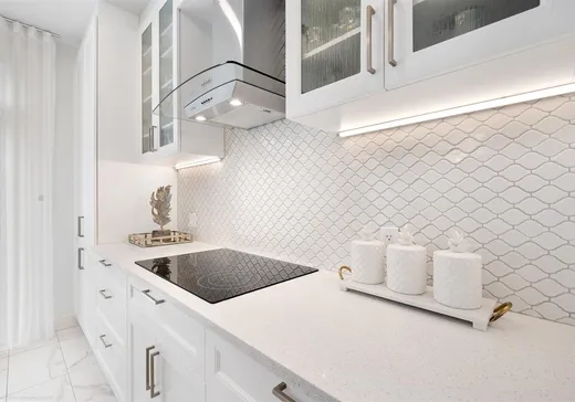 Maison à vendre - 4943 Rue Théodore-Chabotte, Laval (Chomedey), H7T 3A7