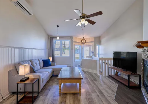 House for sale - 683 Rue Chénier, Saint-Jérôme, J7Z 7A7